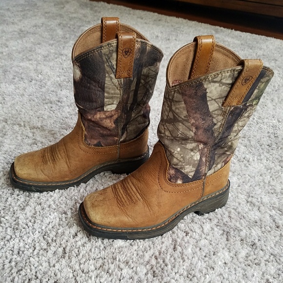 Ariat Other - Ariat Workhog Boots (Boys 12.5)